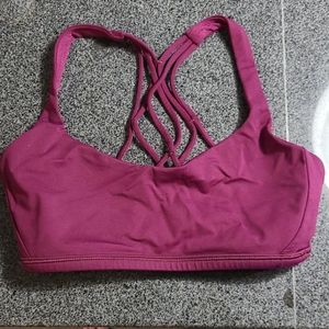 Lululemon sports bra